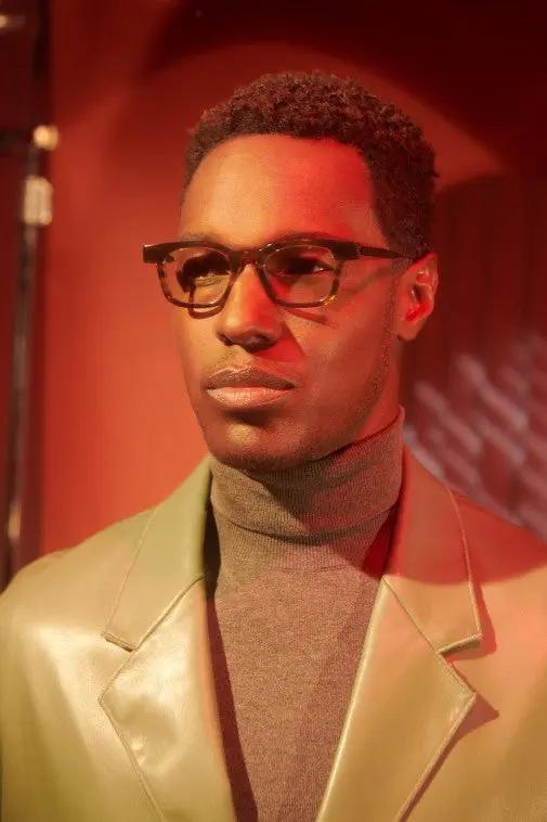 FESTIVITY THIERRY LASRY