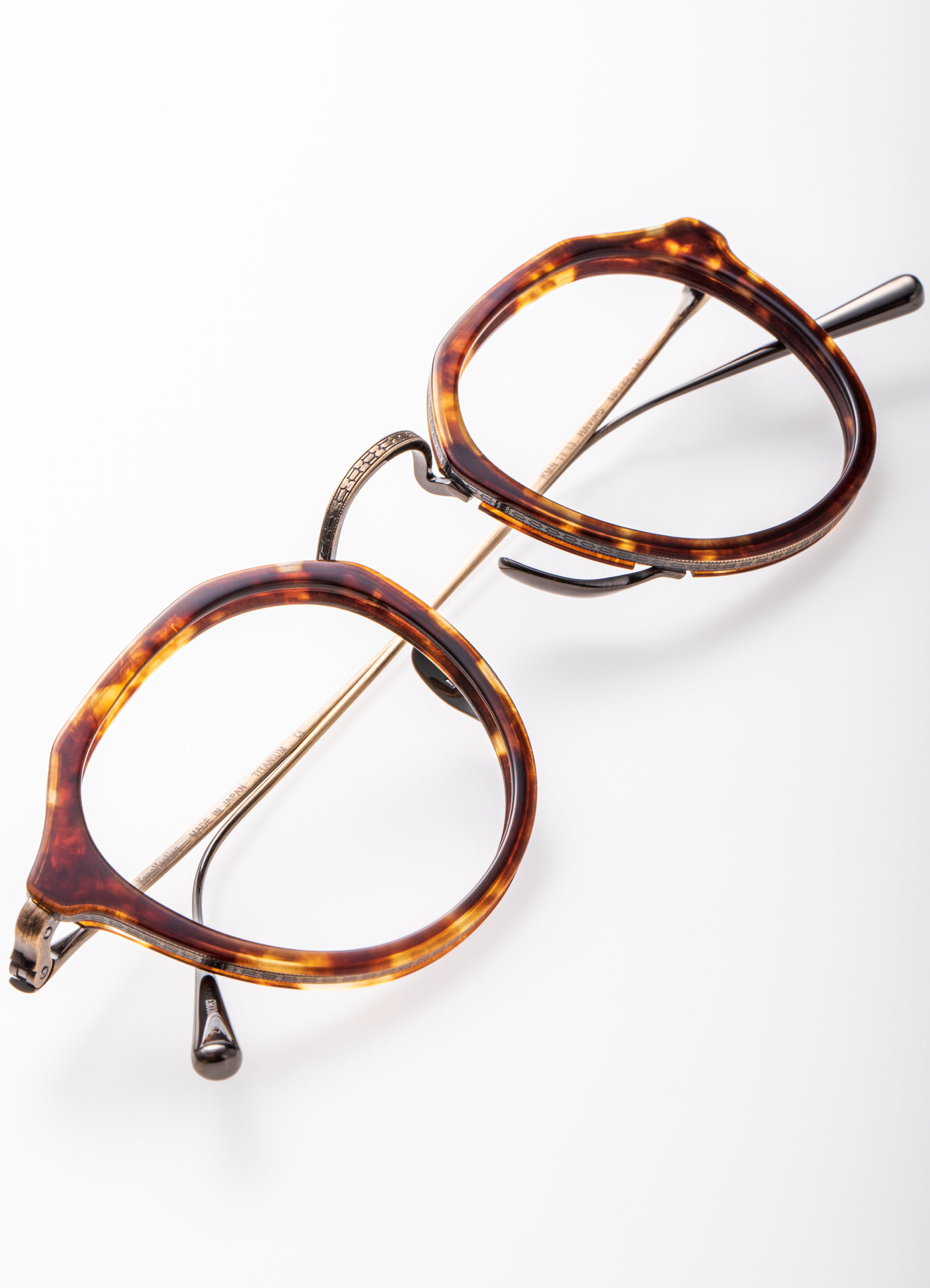 KameManNen 1113 oval frame mid-size glasses Japan