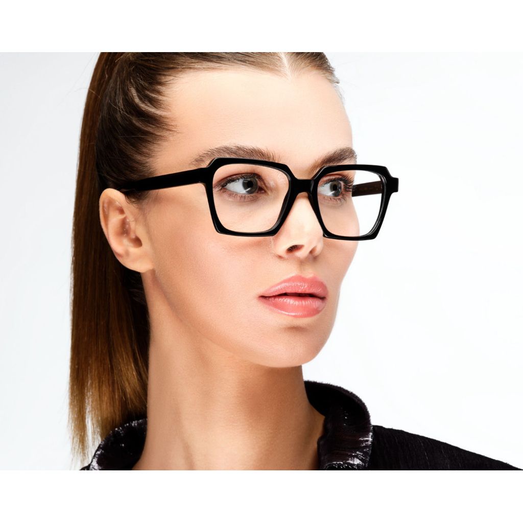 kallima light black model look