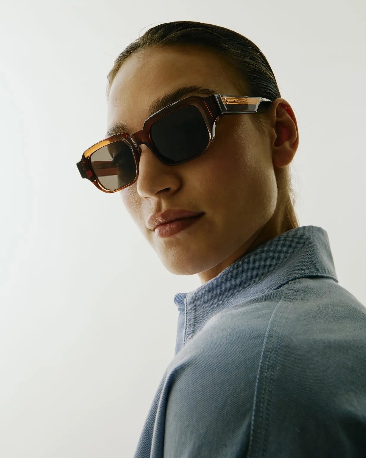 REVEL UNIQUEDESIGNMILANO