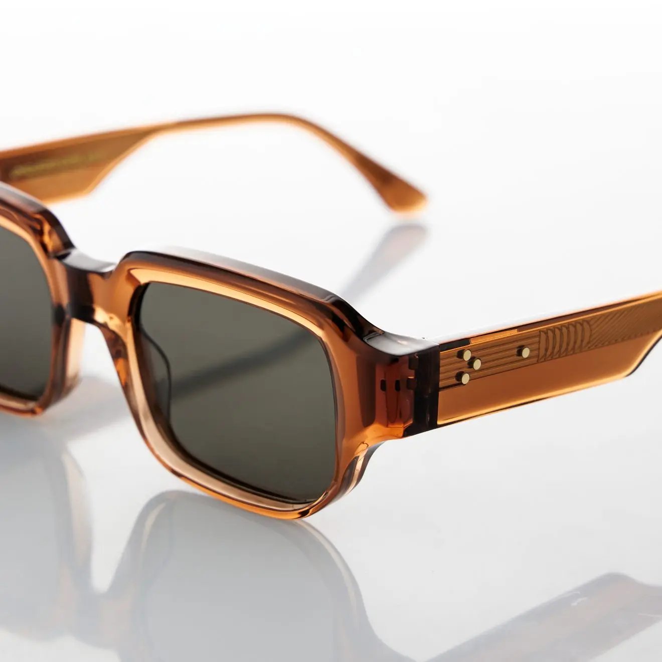 REVEL UNIQUEDESIGNMILANO