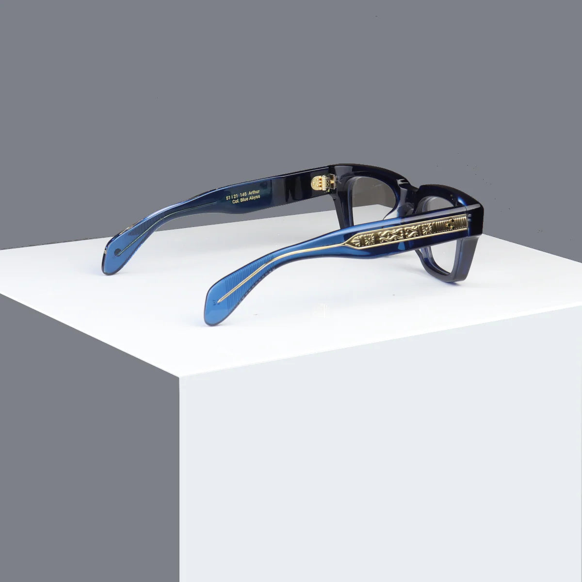 arthur pewpols side view