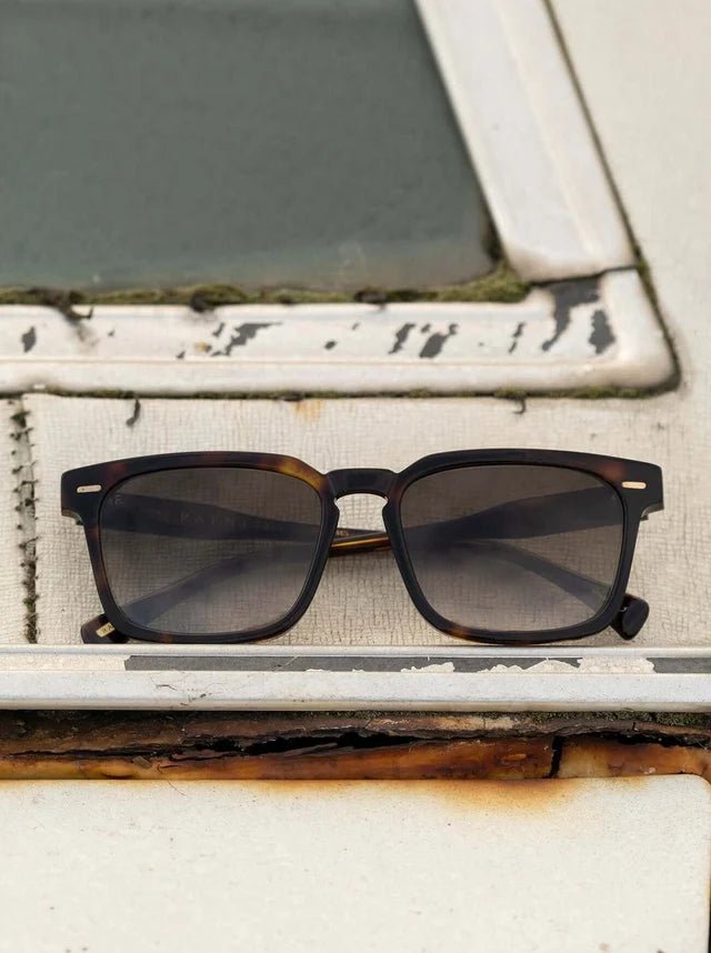 RAEN Adin sunglasses frame Kola Tortoise front view